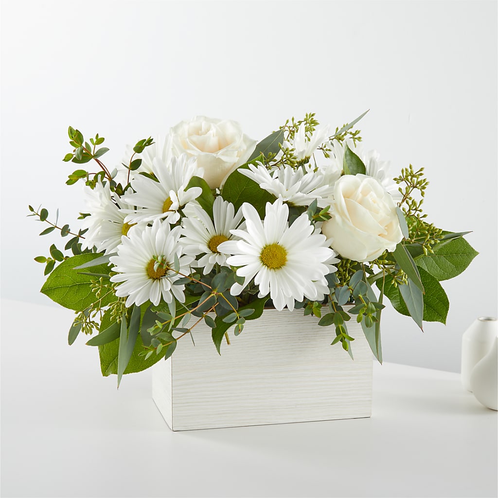 Fresh Linen Box Bouquet – My Florist, Calgary AB